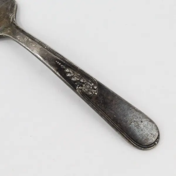 VTG International Silver Youth Pattern 1940 Silverplate Baby Fork 4.25"