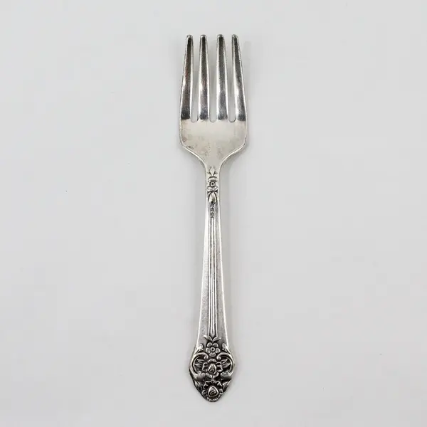 1881 Rogers Oneida Plantation Silverplate Baby Fork 4.25"