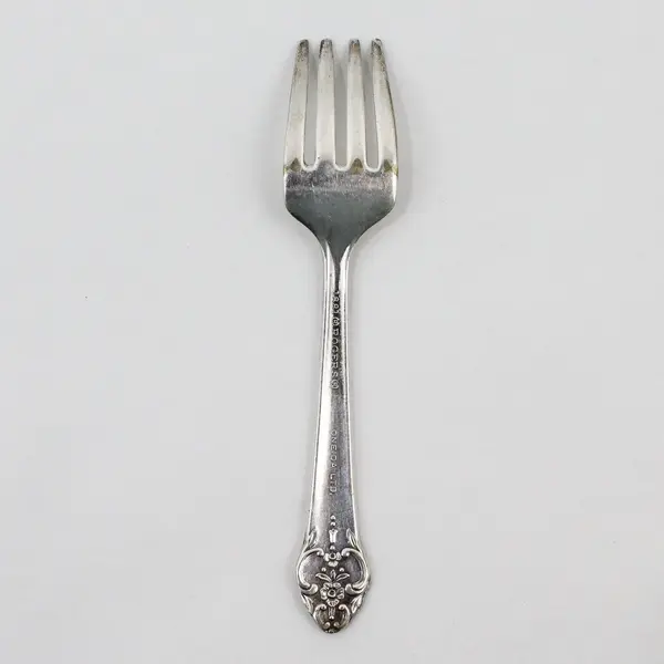 1881 Rogers Oneida Plantation Silverplate Baby Fork 4.25"