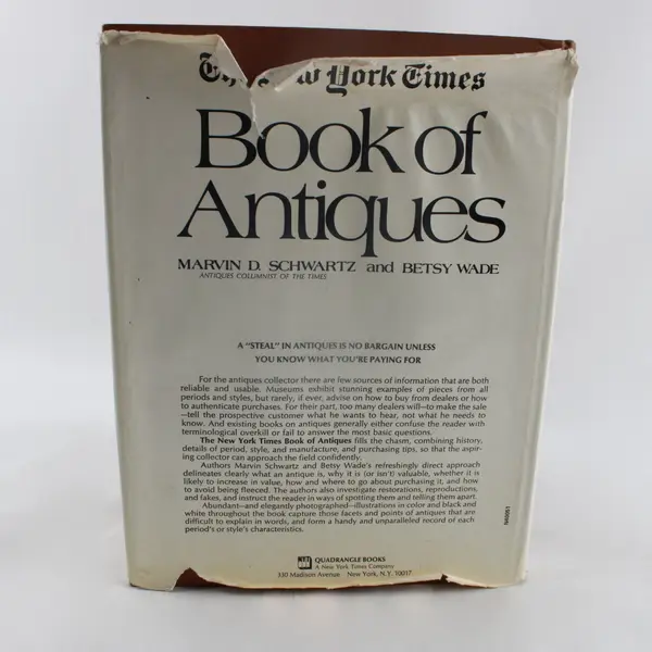 The New York Times Book of Antiques Marvin Schwartz Betsy Wade 1972 HC DJ