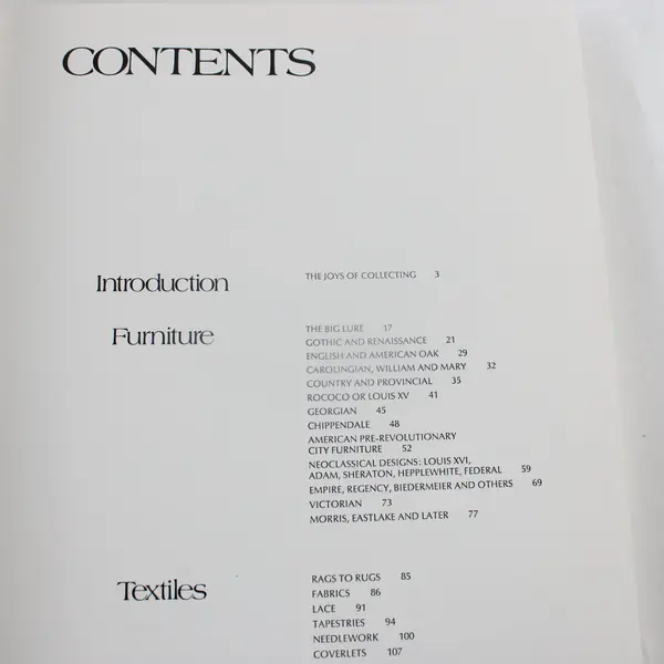 The New York Times Book of Antiques Marvin Schwartz Betsy Wade 1972 HC DJ
