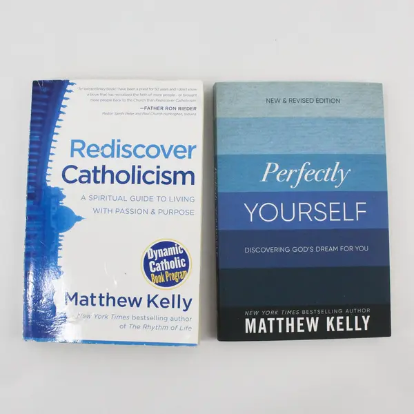 Lot of 2 Matthew Kelly Religious & Spiritual Paperbacks 2010 & 2017 