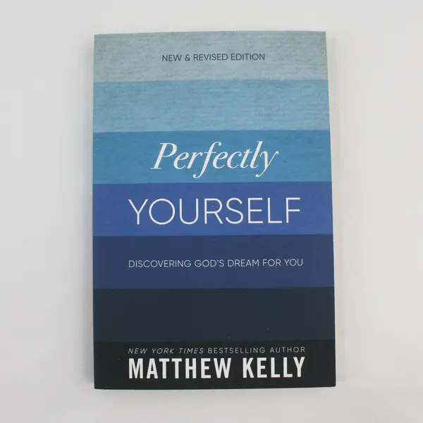 Lot of 2 Matthew Kelly Religious & Spiritual Paperbacks 2010 & 2017 