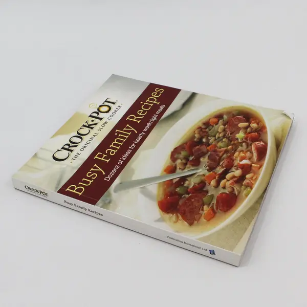 Crock-Pot The Original Slow Cooker Busy Family Recipes Cookbook 2012 PB