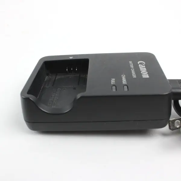 Canon CB-2LHE Battery Charger for Camera Batteries Used Untested