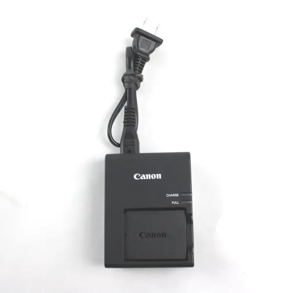 Canon Battery Charger with Battery Included Untested