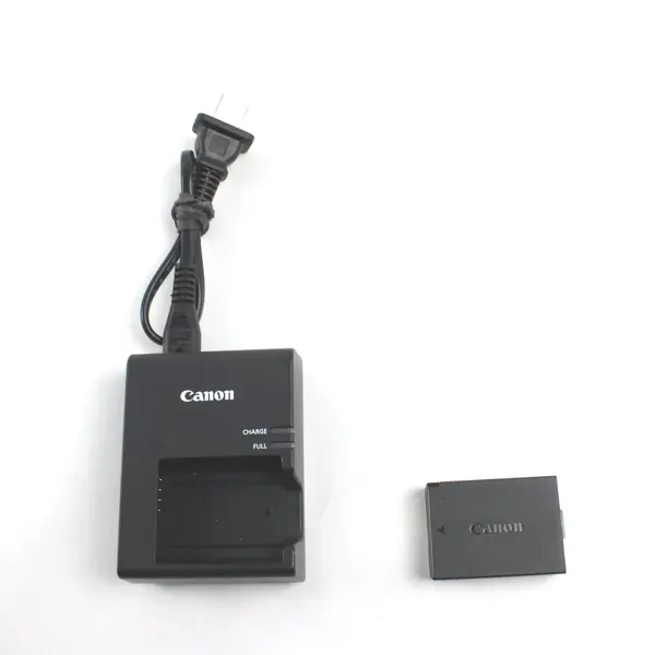Canon Battery Charger with Battery Included Untested