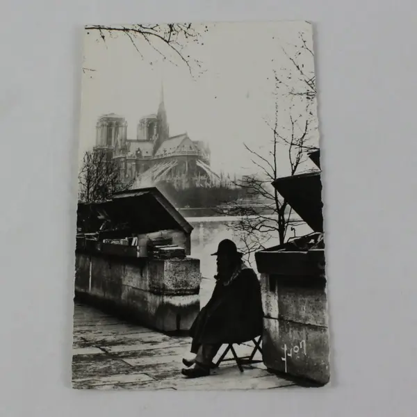 VTG 1963 Paris France Bouquiniste Bookseller RPPC Postcard Yvon