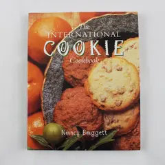 The International Cookie Cookbook Nancy Baggett 1993 Paperback Very Good