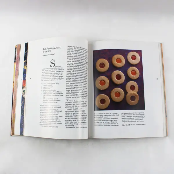 The International Cookie Cookbook Nancy Baggett 1993 Paperback Very Good
