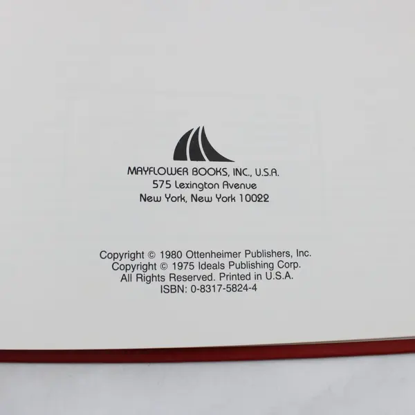 Vintage Galley Menus Around the World 1980 Hardcover Cookbook