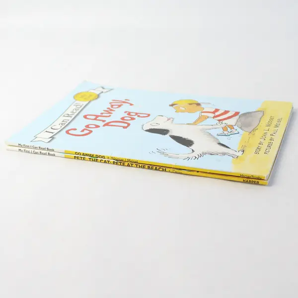 Lot of 2 I Can Read Books Go Away Dog Pete The Cat Pete At The Beach PB