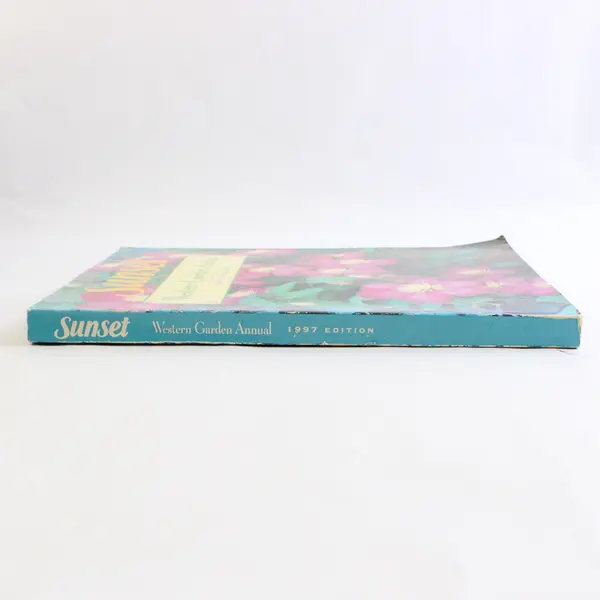 Sunset Magazine's Sunset Western Garden Annual 1997 Edition Paperback