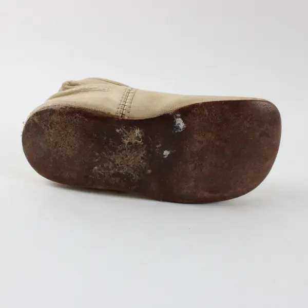 Vintage Baby Mary Jane Shoes Cream Button Strap Pair Pre-Owned Scuffed