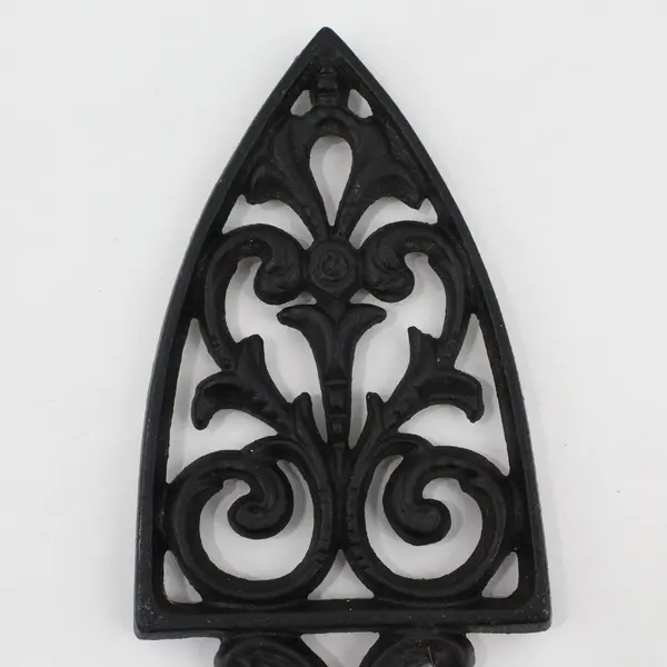 Vintage Cast Iron "Sad Iron" Trivet, Spade/Arrow-Shaped Silhouette Hot Plate 