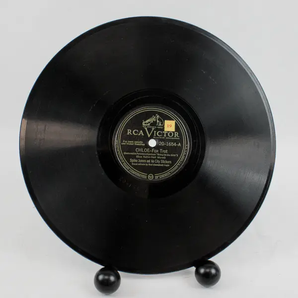 Spike Jones Chloe Fox Trot / Serenade to a Jerk 78 RPM 10" Shellac RCA 20-1654