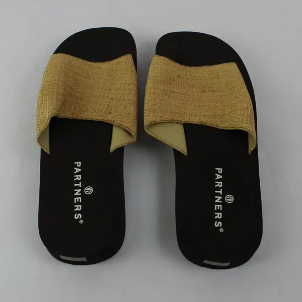 Partners Women's Woven Straw Strap Sandals Size 7-8