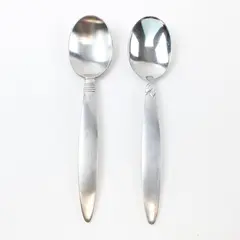 Lot of 2 Pfaltzgraff Stainless Steel Soup Spoons Mixed Patterns 7.75"