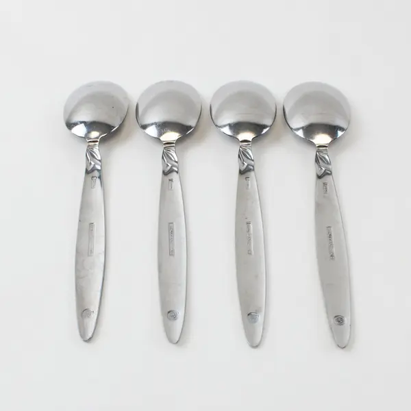 Lot of 4 Pfaltzgraff Satin Laurel Stainless Steel Soup Spoons 8"