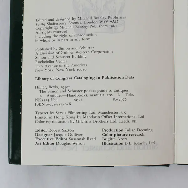Simon & Schuster Pocket Guide to Antiques by Bevis Hillier, 1981 Edition