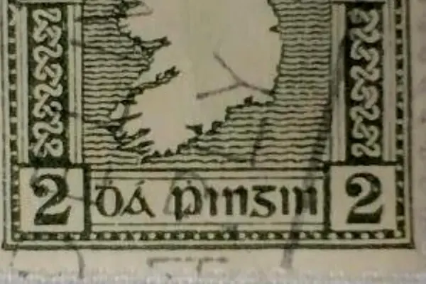 Rare 1930's Irish Stamp Eire 2 Pingin Green and White Stamp Used 