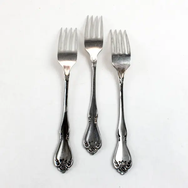 Lot of 3 Oneida Rogers Arbor Rose-True Rose Stainless Steel Forks 7 3/8" 