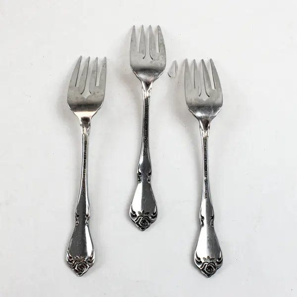 Lot of 3 Oneida Rogers Arbor Rose-True Rose Stainless Steel Salad Forks 6 1/4" 