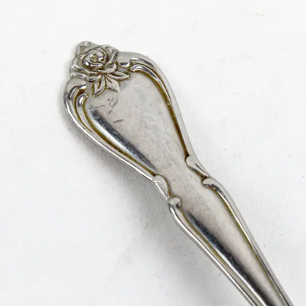 Oneida Rogers Arbor Rose-True Rose Stainless Steel Oval Place/Soup Spoon 6 7/8"