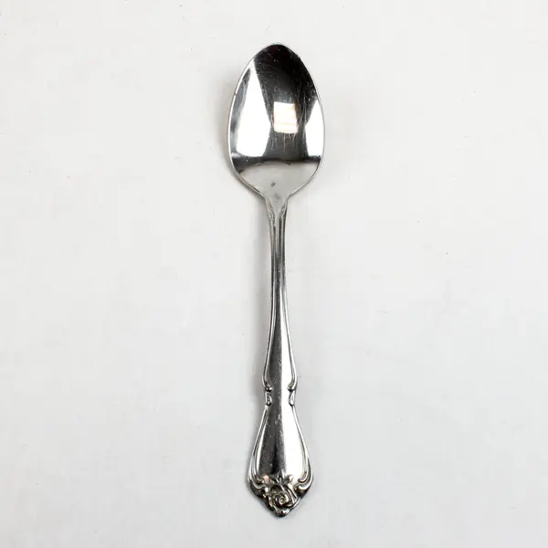 Oneida Rogers Arbor Rose-True Rose Stainless Steel Teaspoon 6"