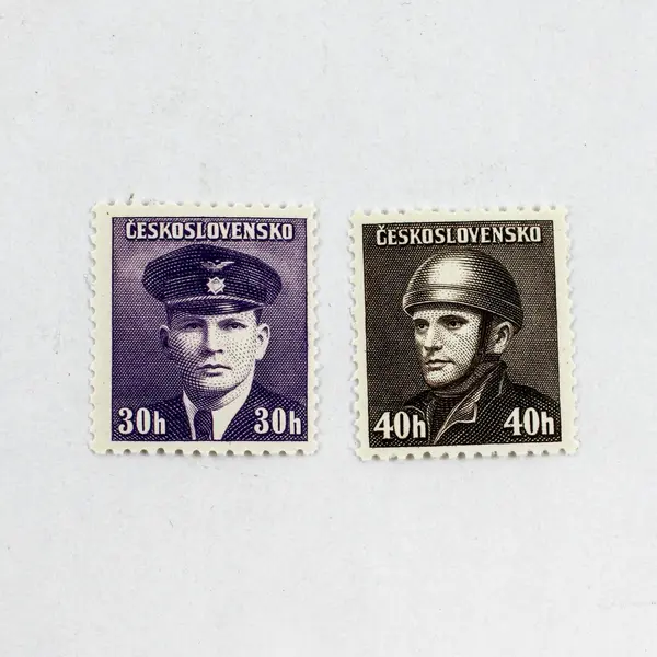 Set Of 8 Czechoslovakia 1945 London Issue Stamps Sc #272-79 MNH