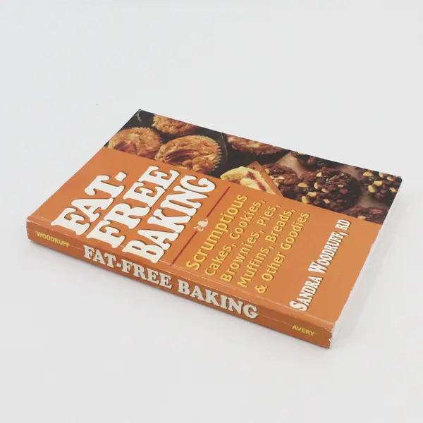 Vintage Fat-Free Baking Scrumptious Cakes Cookies & More Sandra Woodruff 1994 PB