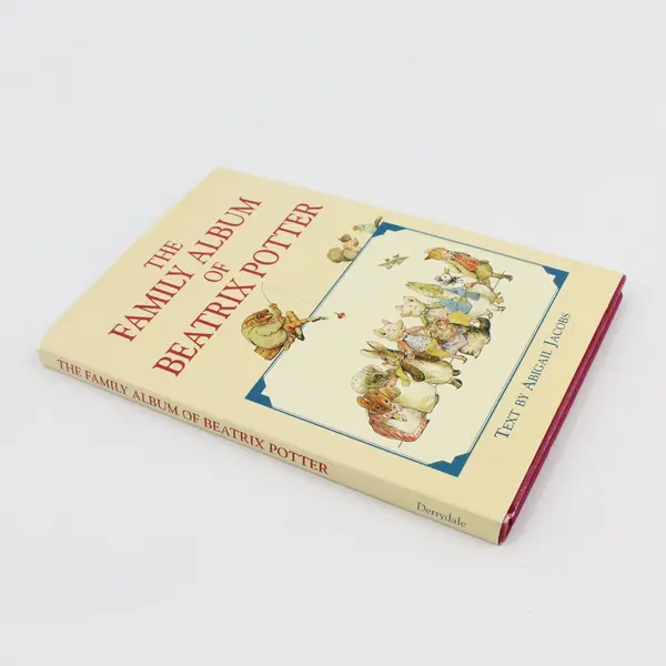 VTG The Family Album of Beatrix Potter Abigail Jacobs 1995 Hardcover DJ Good