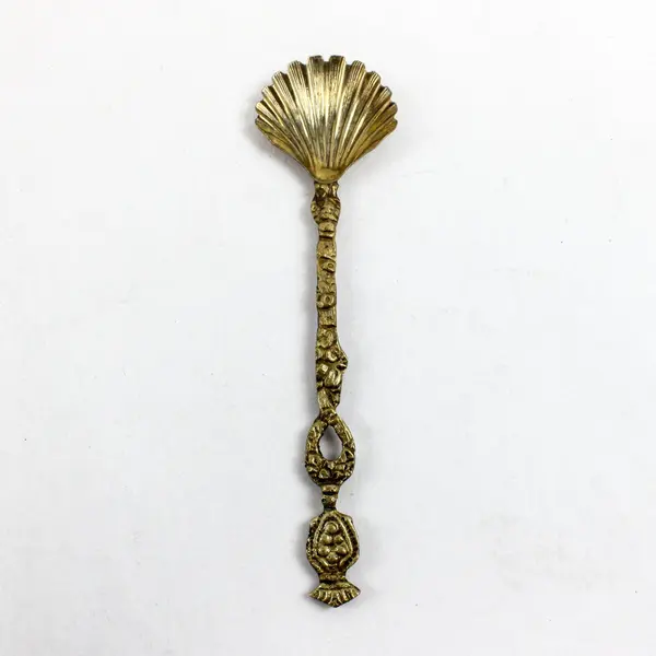 Vintage Italian Silver-Plated Sugar Shell Spoon Scalloped Ornate