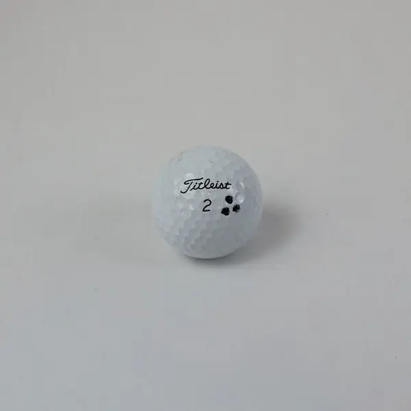 4 Titleist Golf Balls Used Pre-Owned Practice Casual Play
