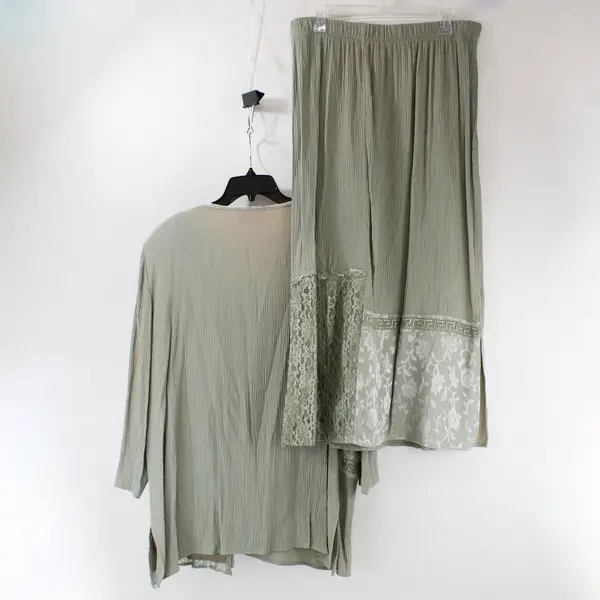 S.L. Fashions Women's 2X 2 Pc Green Purple Floral Top Skirt Outfit FLAWED