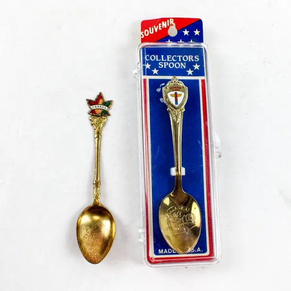 Lot of 2 Gold Tone Souvenir Spoons Alaska Canada Collectible