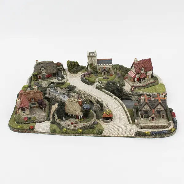 Vintage Royal Doulton Fraser Creations Old Millers Brook Diorama Village