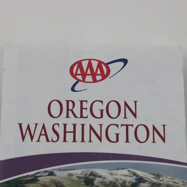AAA Oregon Washington 2006-07 Folded Road Map Guide Brochure ISBN 9781562519926