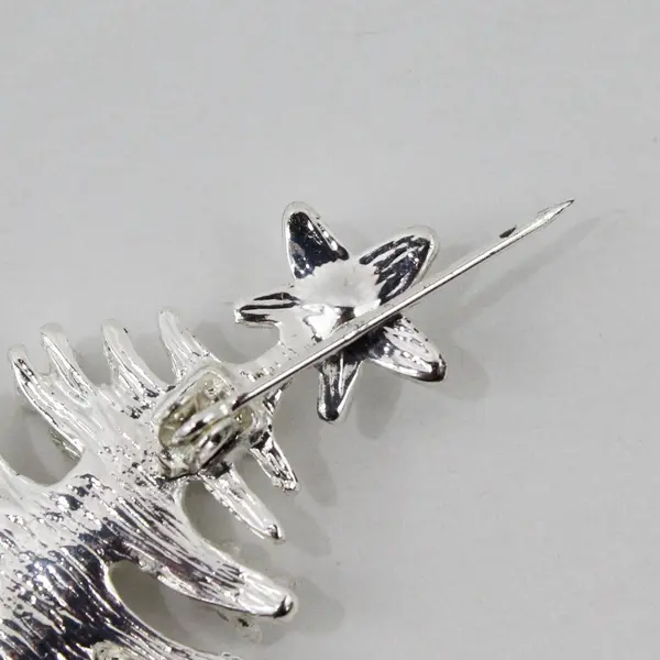 Rhinestone Silvertone Christmas Tree Brooch Pin