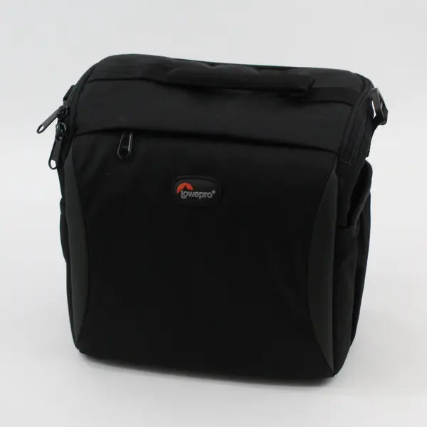 Lowepro Format 160 Black Camera Bag Adjustable Compartment Dividers Zipper Close