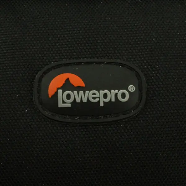 Lowepro Format 160 Black Camera Bag Adjustable Compartment Dividers Zipper Close