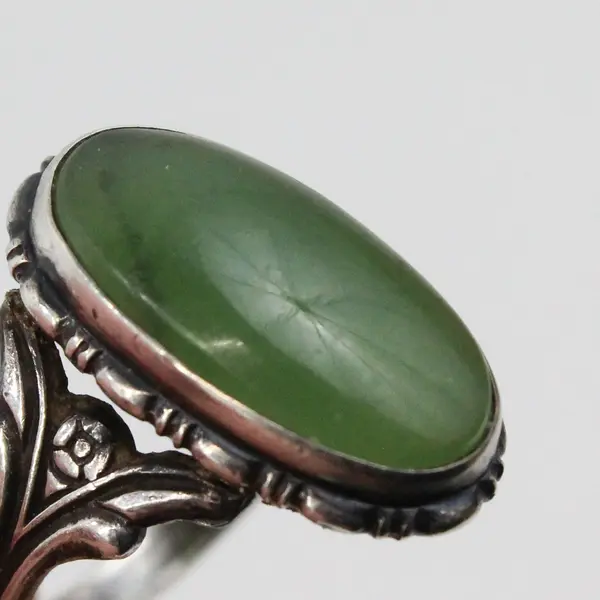 Ornate Silver Natural Jade Chrysoprase Green Cabochon Size 7.25