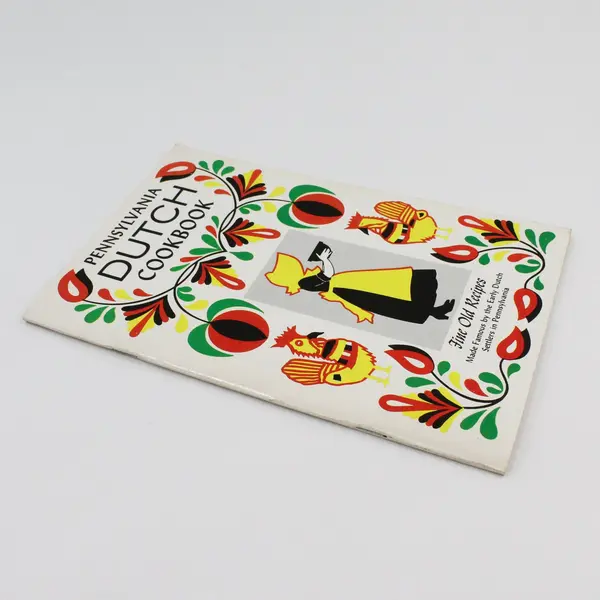Pennsylvania Dutch Cookbook: Fine Old Recipes 1977 Paperback Claire S. Davidow