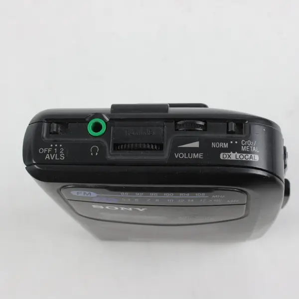 Sony Walkman WM-FX101 AM/FM Cassette Player AVLS Anti-Rolling