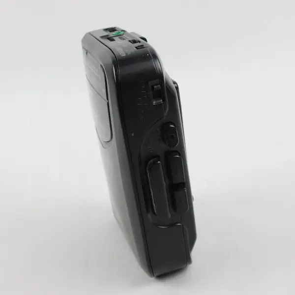 Sony Walkman WM-FX101 AM/FM Cassette Player AVLS Anti-Rolling