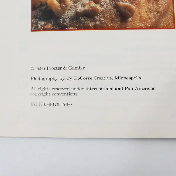 VTG 1985 Duncan Hines Quick & Easy Baking w/Duncan Hines Cake Mixes Spiral Bound