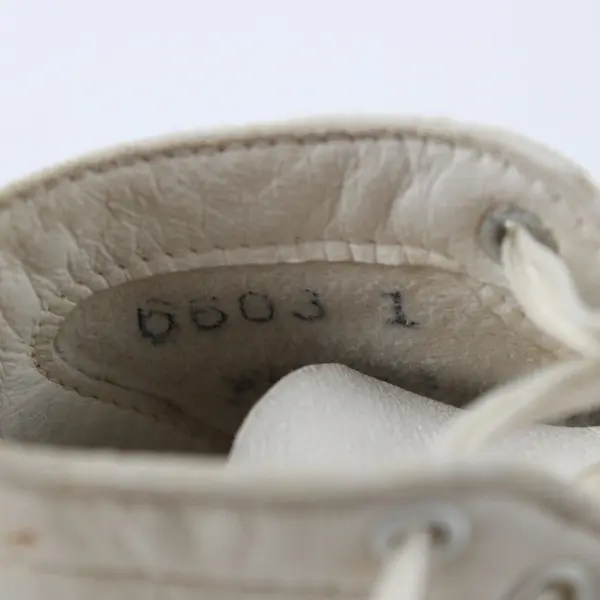White Leather Baby Shoes Lace-Up Perforated Toe Pre-Owned