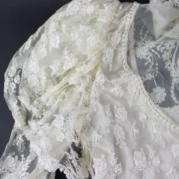 Vintage Ivory Lace Long Sleeve Wedding Dress Maxi Bridal Gown