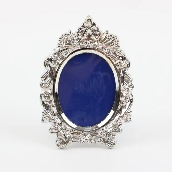 Lillian Vernon LV4501 Silver Plated Ornate Oval Photo Frame Open Box