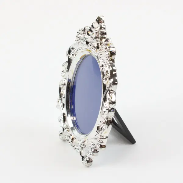 Lillian Vernon LV4501 Silver Plated Ornate Oval Photo Frame Open Box